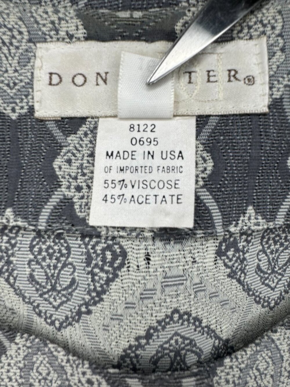 Doncaster Womens Blouse Size 16 Gray Silver Paisley Vintage Button Front USA - Picture 7 of 8